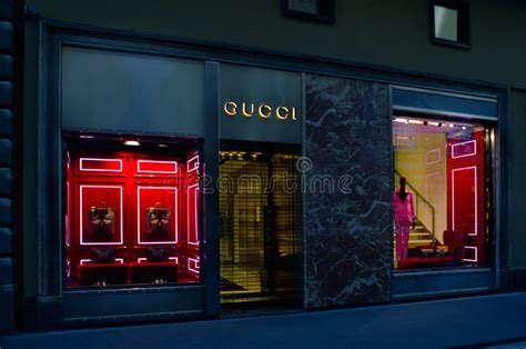 outlet gucci florencia